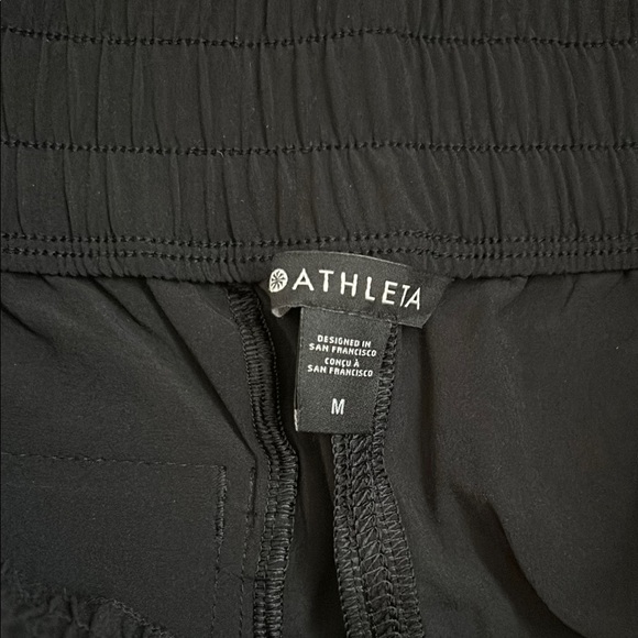 Athleta Wayfind High Rise 5” Shorts - Picture 6 of 7